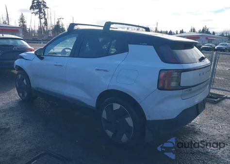 2025 Volvo Ex30 Ultra Twin Motor Performance, Fully Electric z USA, uszkodzony, nr VIN YV4EK3ZL8SS145127